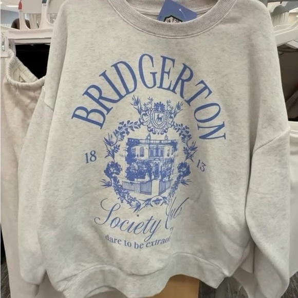 Bridgerton Graphic Sweatshirt NWT szL - Picture 2 of 7